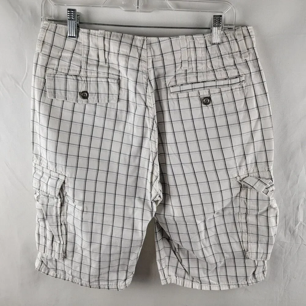 Levi Strauss & Co Shorts Mens 30x10 White Cargo Pockets Relaxed Outdoors Gorp